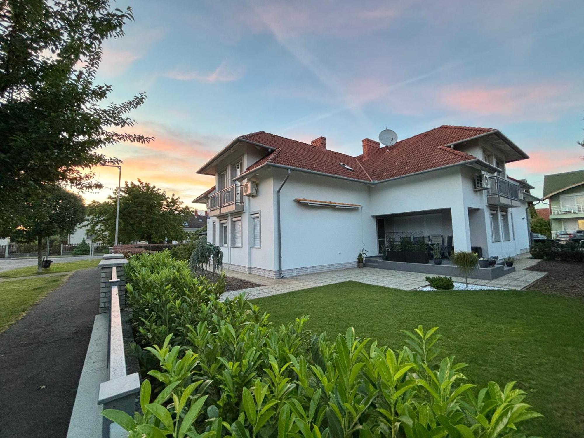 Villa Tara Buek المظهر الخارجي الصورة
